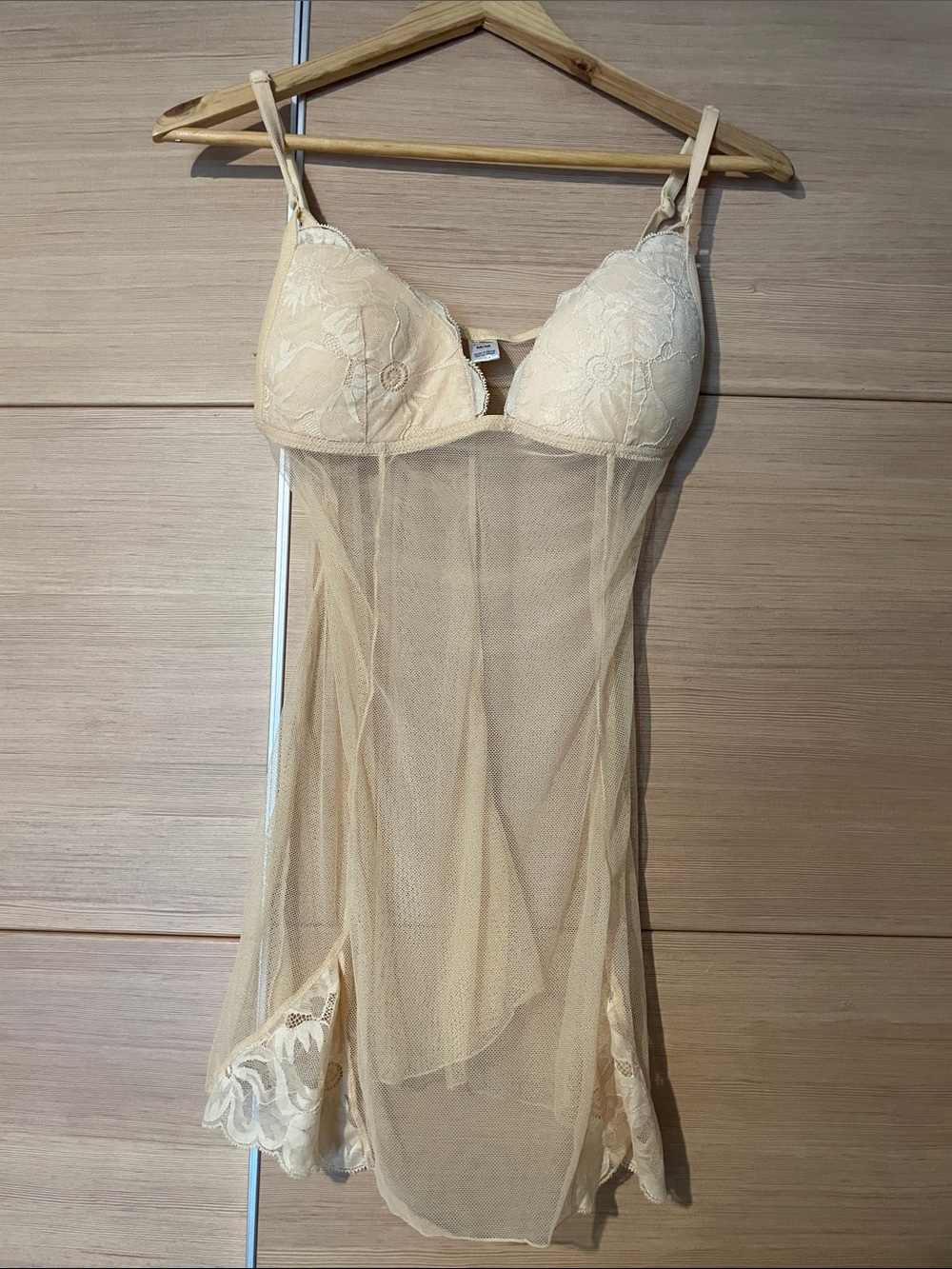 La Senza Sheer Lace-Trim Chemise Slip in Beige/ Peach size M